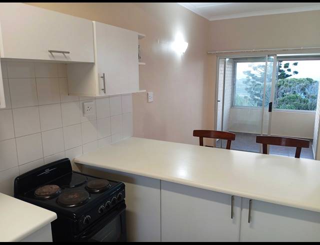 2 BEDROOM FLAT FOR SALE IN BLUFF